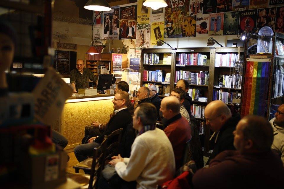 A reading at Kartonnen Dozen | courtesy of Kartonnen Dozen