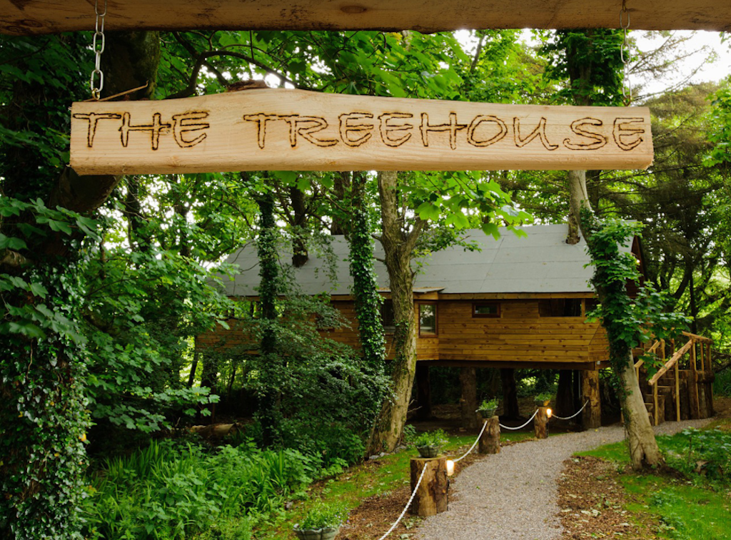 Treehouse One at Grove House | Courtesy of Cottages for Couples