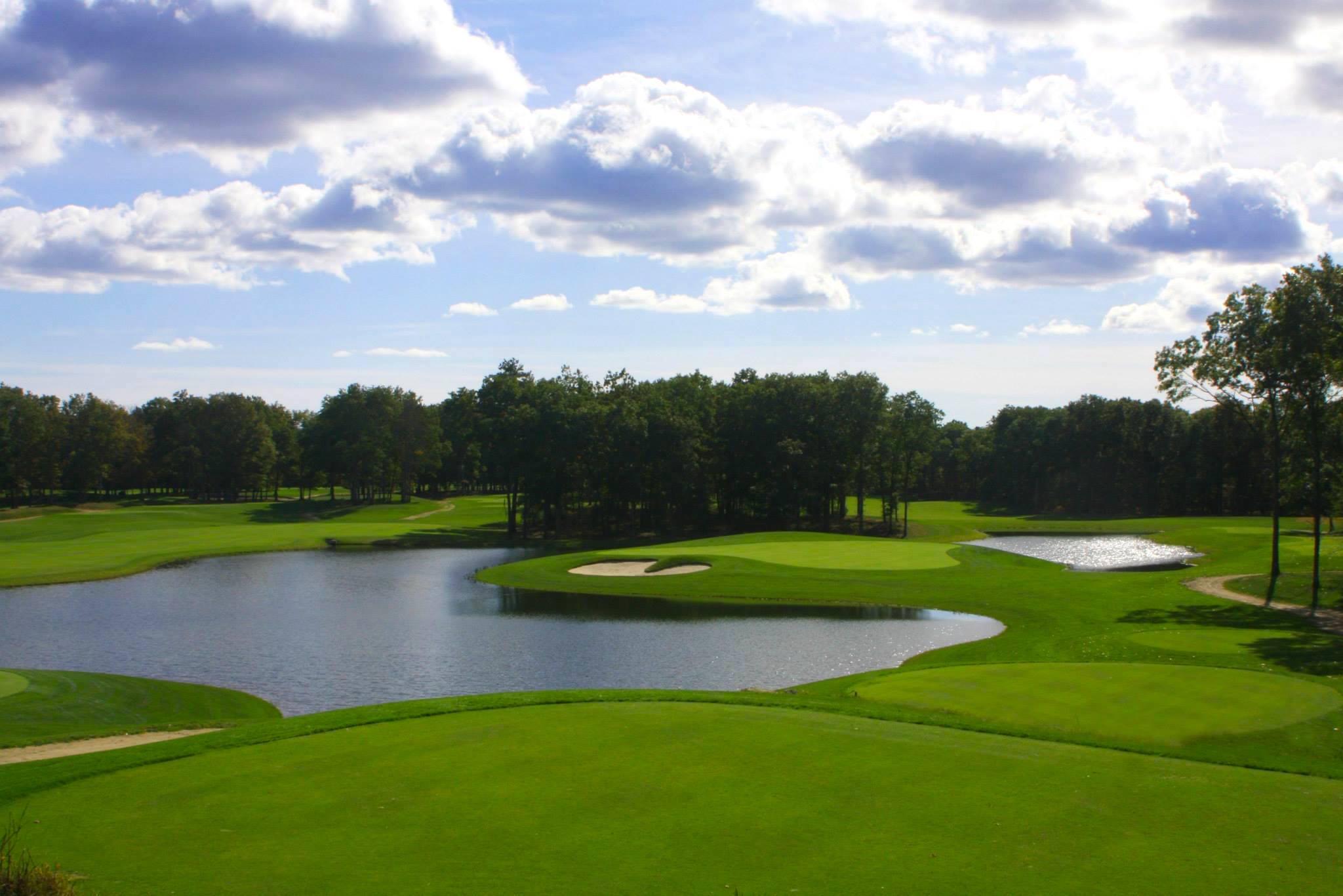 Farm Neck Golf Club | Courtesy of CYOC Family Retreat