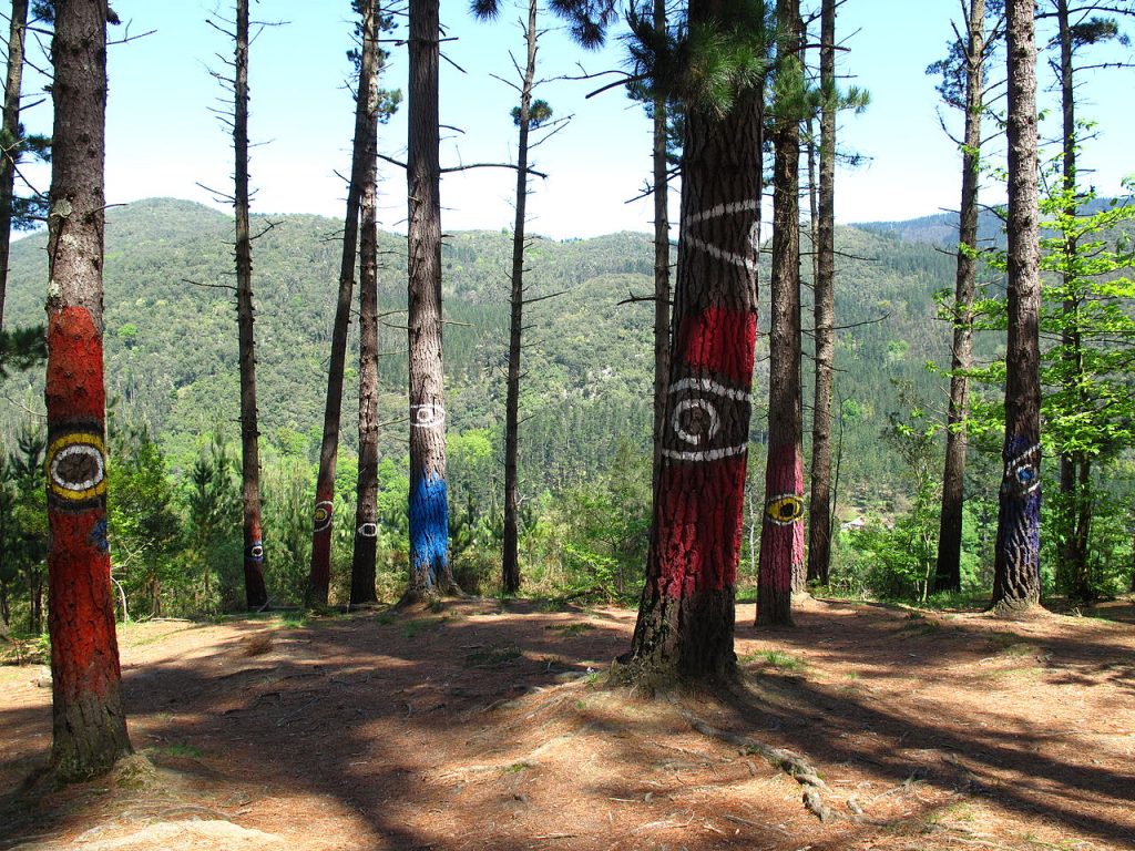 The Painted Forest of Oma, Bilbao | ©Simoncio / Wikimedia Commons