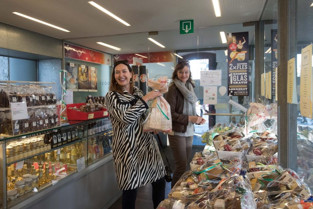 The gift shop with local delicacy baskets at Butchers' Hall | courtesy of Groot Vleeshuis