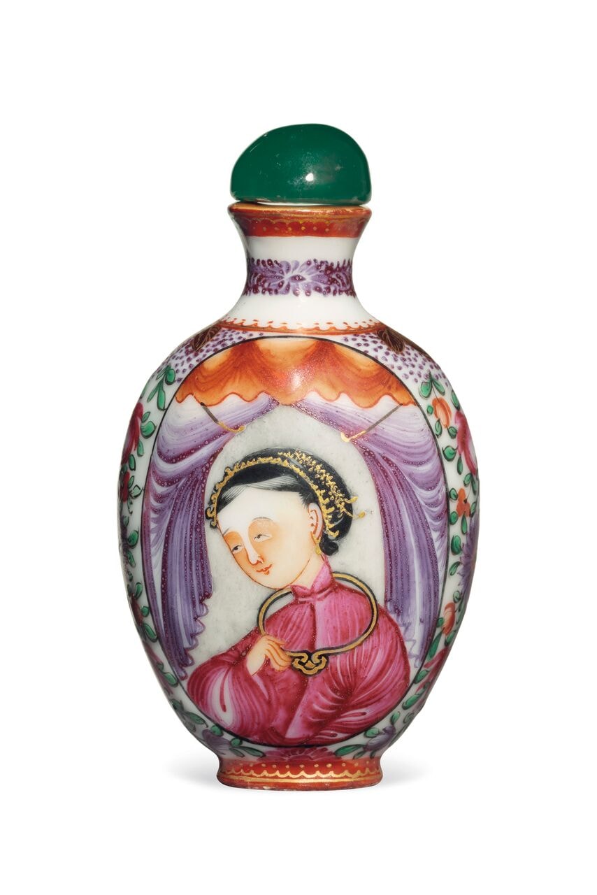 An extremely rare 'Famille Rose' porcelain snuff bottle. Jingdezhen Kilns, Decoration Guangzhou, 1780-1850 | © Christie's Images Limited