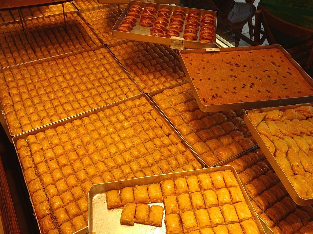 The Best Lebanese Sweets All Dessert Lovers Needs to Try