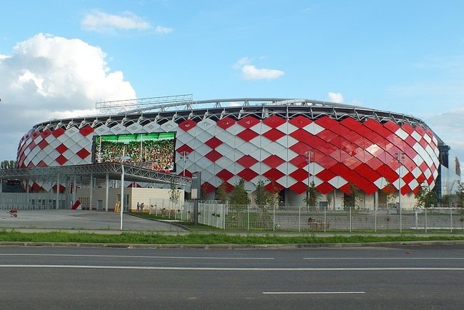 1024px-Spartak_stadium_(Otkrytiye_Arena),_23_August_2014