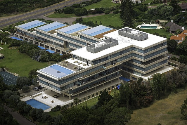 Acqua Building by Rafael Viñoly, Punta del Este