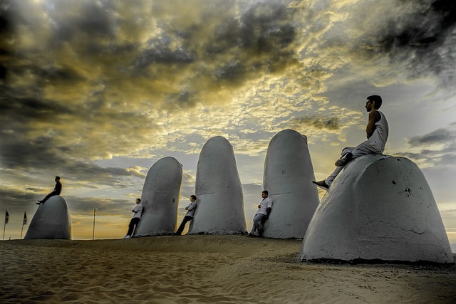 The Hand, Punta del Este