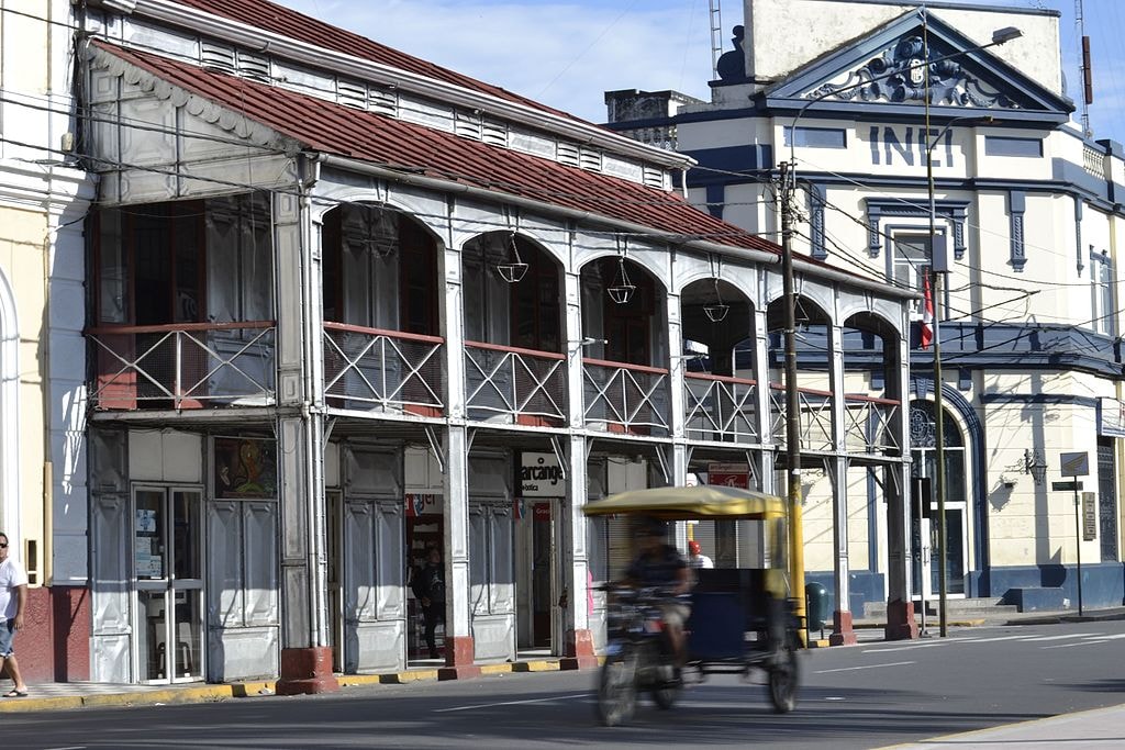 LA_CASA_DE_FIERRO,_IQUITOS_PERU