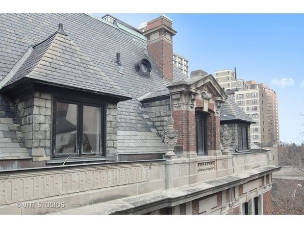 10 Things You Need To Know About The Original Playboy Mansion In