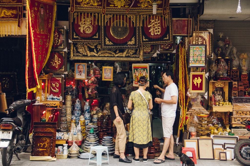 SCTP0014-POCOCK-VIETNAM-HANOI-STREETS-12-7-Hàng Quạt