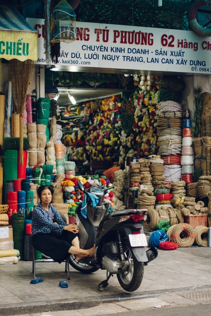 SCTP0014-POCOCK-VIETNAM-HANOI-STREETS-33-15-Hàng Chiếu