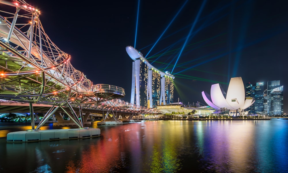 Laser show at Singapore's Marina Bay | © nattawit.sree / Shutterstock