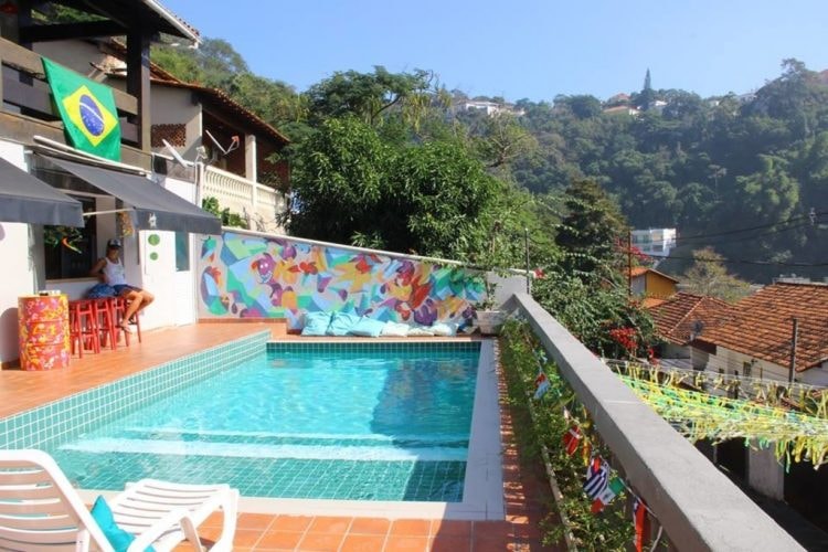 The pool at Santa Terê Hostel