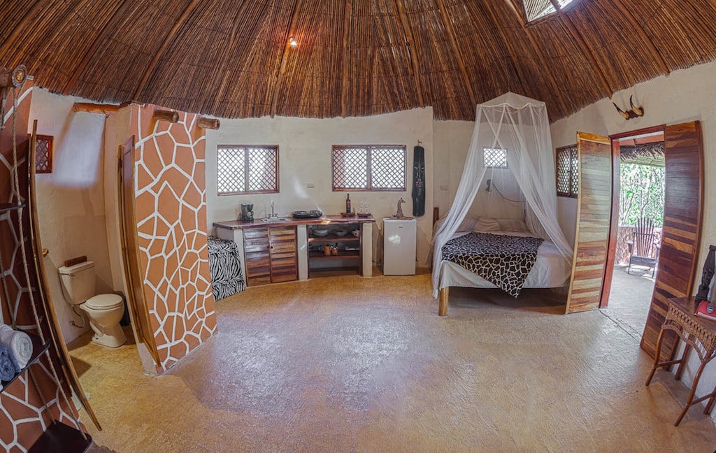 African interior-MiloMundo