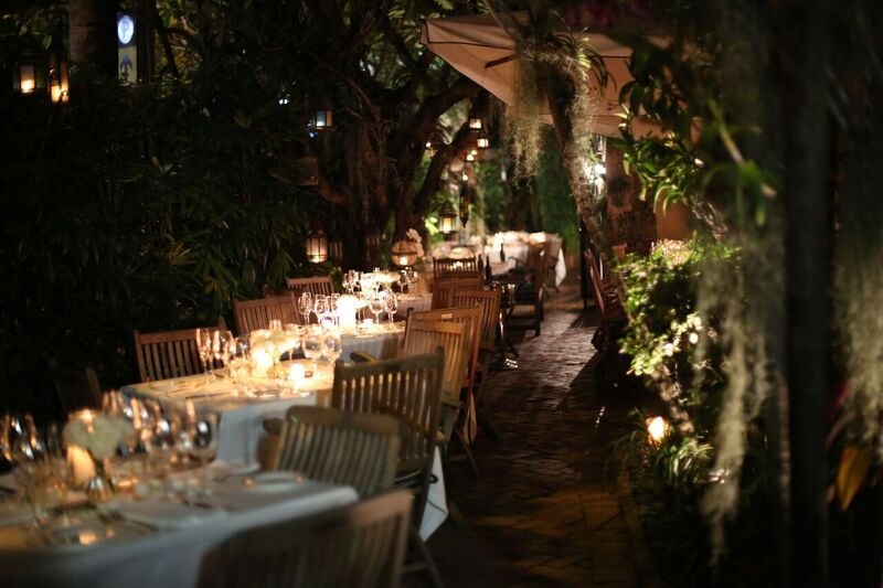 Casa Tua garden at night