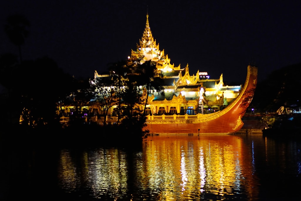 Karaweik-Palace-Yangon-Myanmar