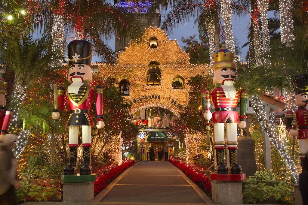 mission-inn-xmas