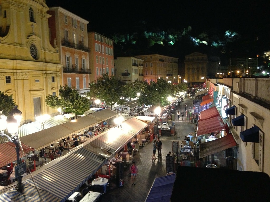 https://pixabay.com/en/nice-france-c%C3%B4te-d---azur-238028/