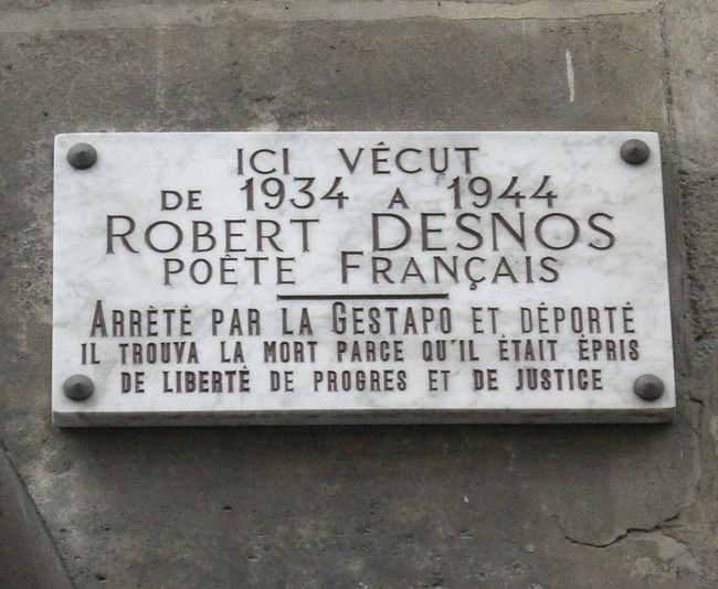 Plaque_Robert_Desnos,_19_rue_Mazarine,_Paris_6