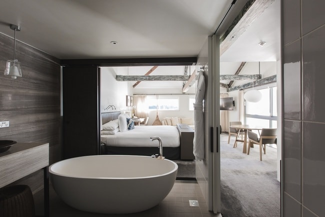 POSH - Harbour View Suite (2)