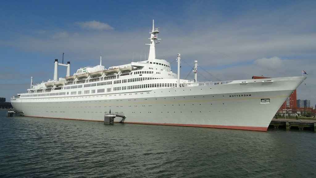 ss-rotterdam-290065_1920 (2)