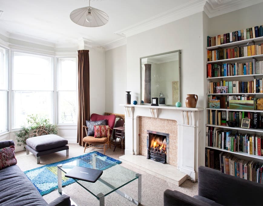 Stylish City Loft - Private Ensuite & Great View