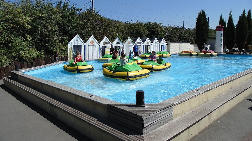 Attraction_de_bateaux_gonflables_a_Festiland