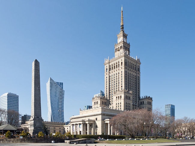 Pałac_Kultury_i_Nauki_-_01