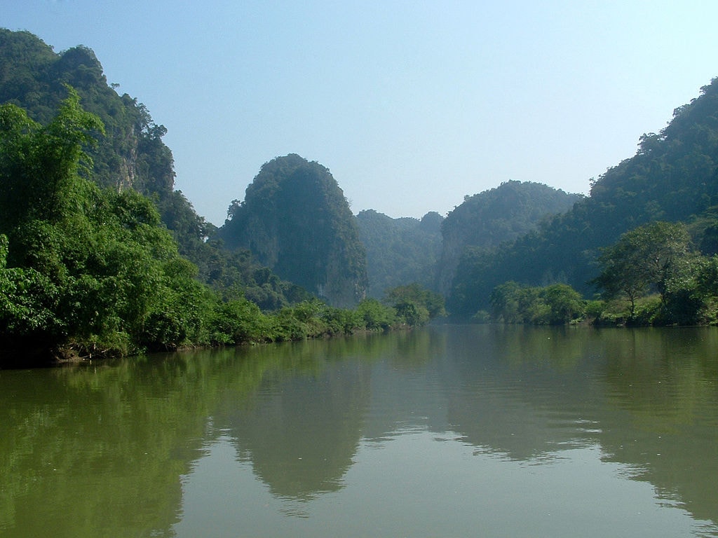 Ba Be Lake | © trekkingtravelvietnam/WikiCommons