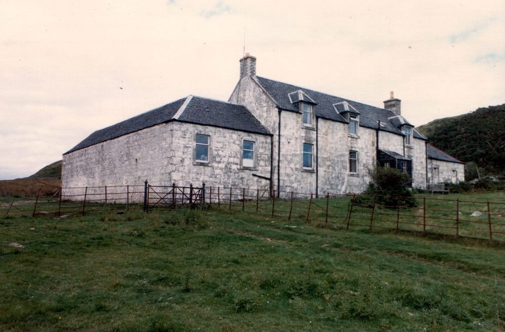 1024px-Barnhill