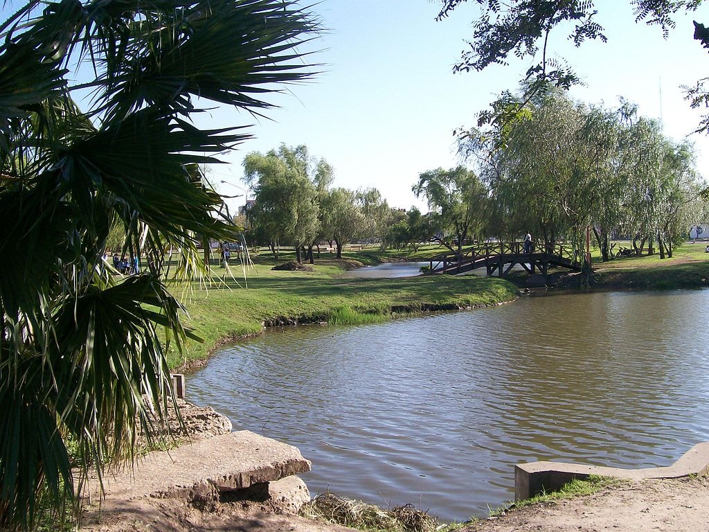 1024px-Center_and_west_arms_of_Argüello_lake