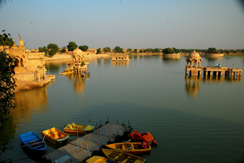 Gadsisar lake