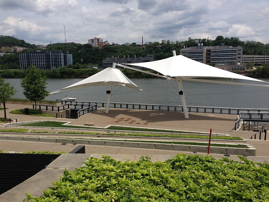South Shore Riverfront Park, Pittsburgh | © Rgrasmus / WikiCommons