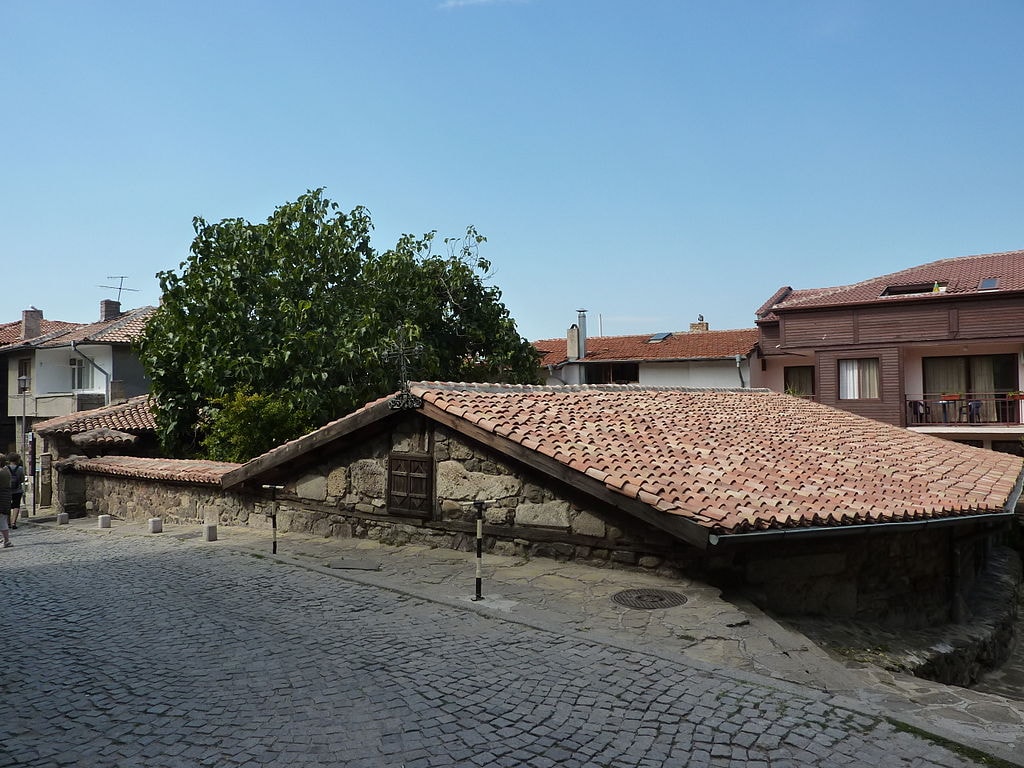 1024px-Sozopol_-_Church_of_the_Theotokos_-_street_view_-_P1020468