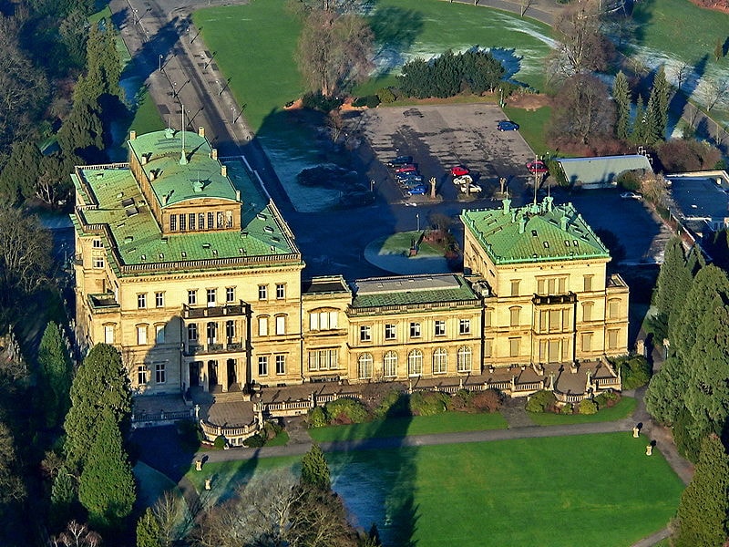 800px-Villa_Hügel,_Essen,_20071222