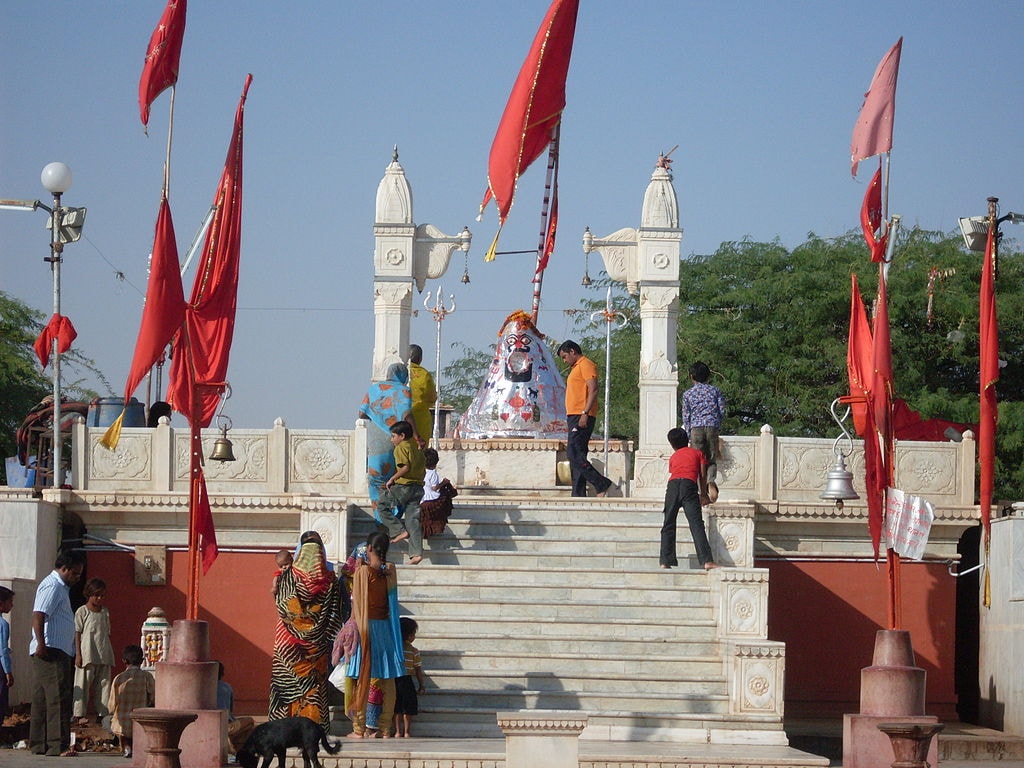 Kodamdesar temple