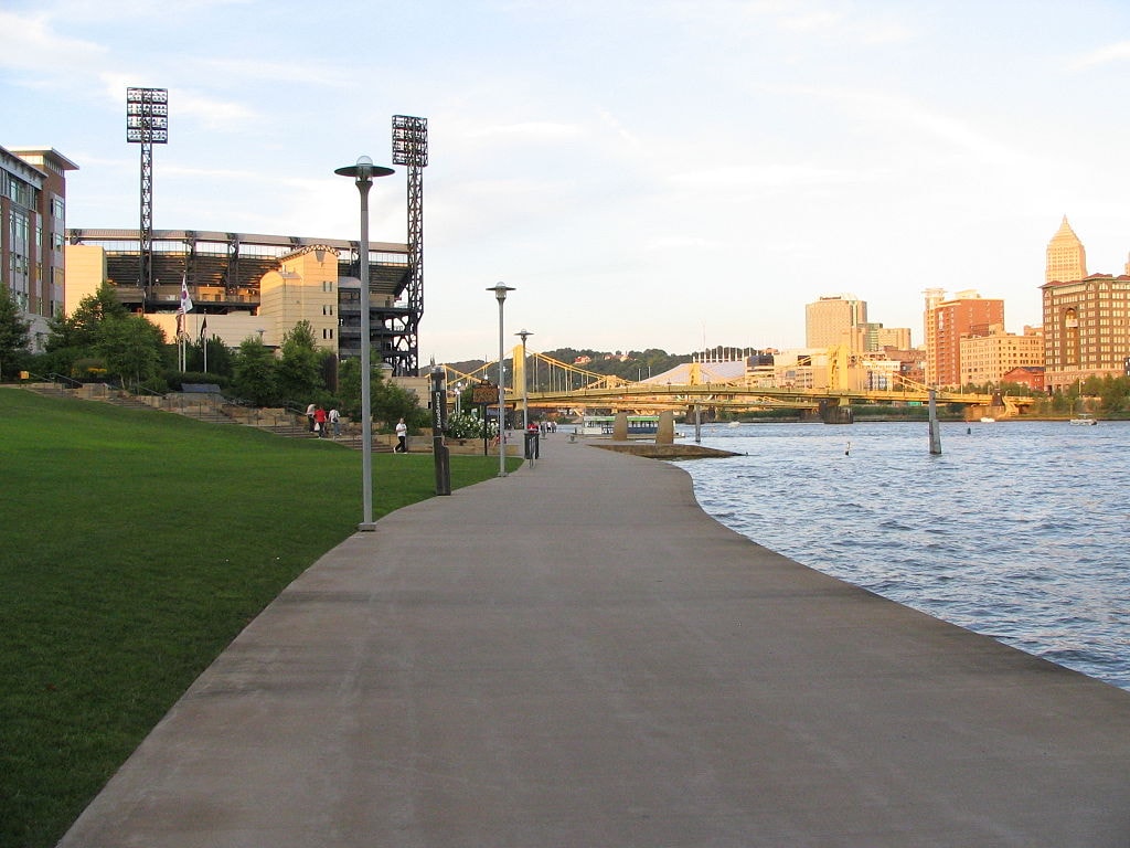 North Shore Trail, Pittsburgh | © ccbarr / WikiCommons</a>