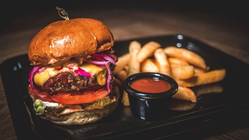 Where to Find the Best Burgers in St Petersburg