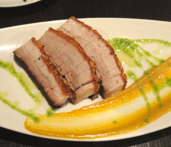 Enjoy the distinctive sweetness of Cantonese pork belly