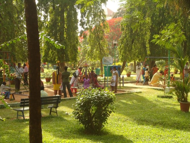 A lake in the vicinity adds to the scenic beauty of the park