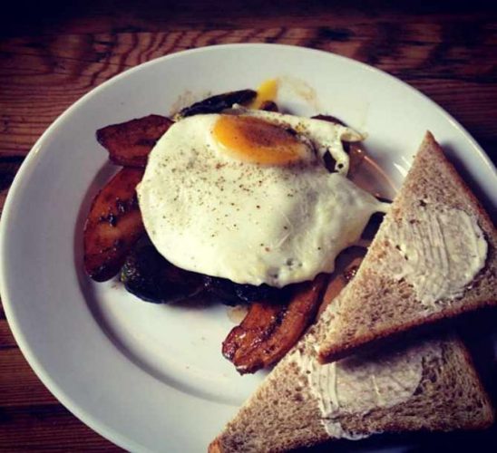 Brunch at The Queens Kickshaw