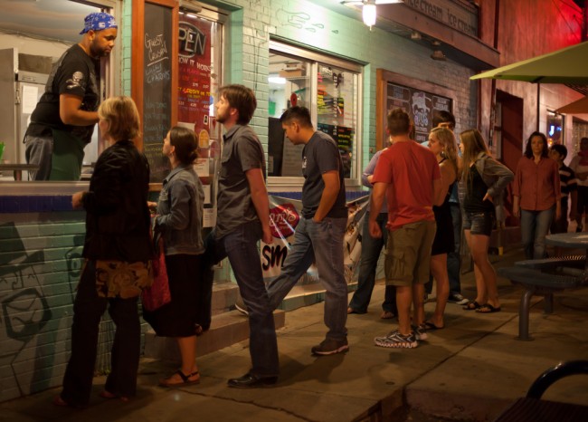 Queue for Amy's Ice Cream, South Congress