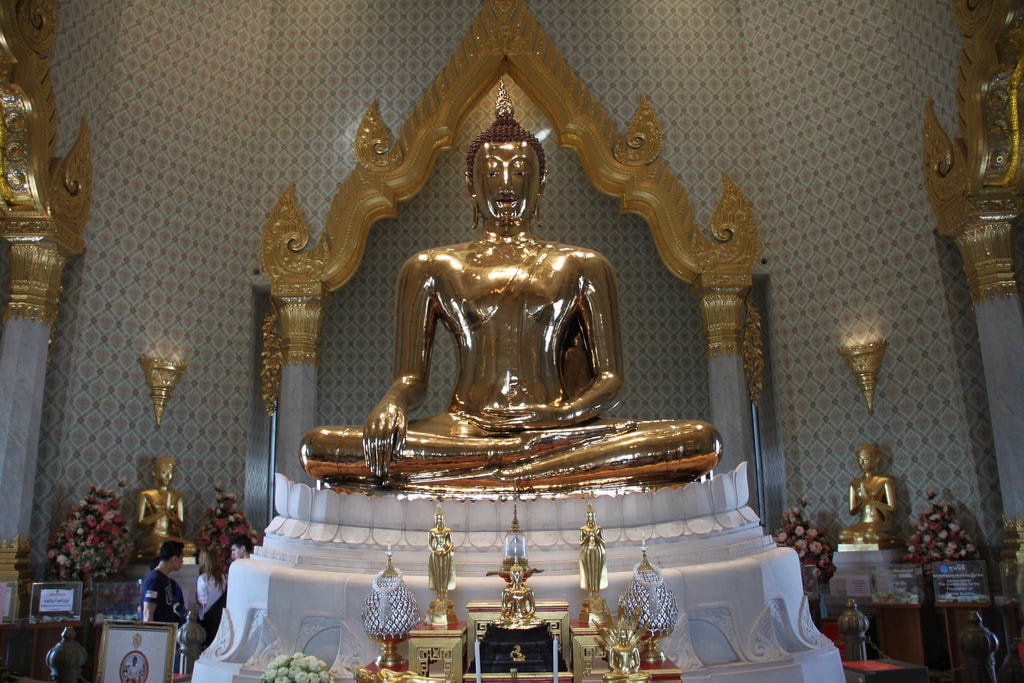 The Amazing Story of the World's Biggest Solid Gold Buddha Statue