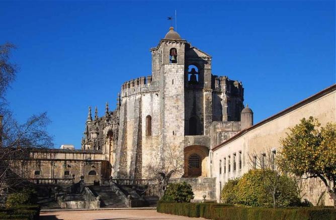 Castle of Tomar © Alvesgaspar / WikiCommons