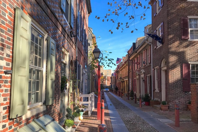 Elfreths Alley Christmas Tour 2022 A Brief History Of Elfreth's Alley In Philadelphia