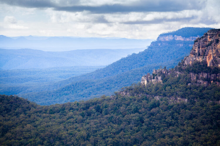 Blue Mountains of Australia daytime landscape