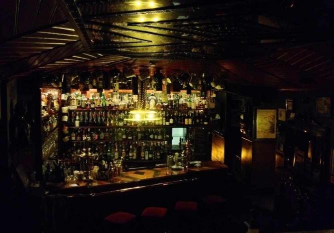 Foxtrot Bar