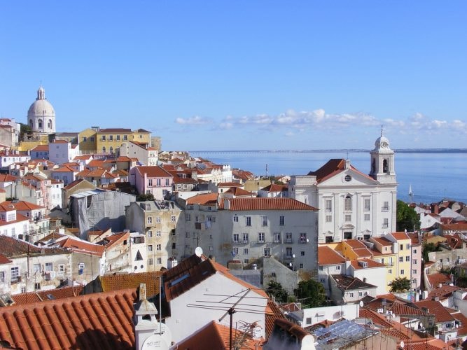 lisbon-344765_1280