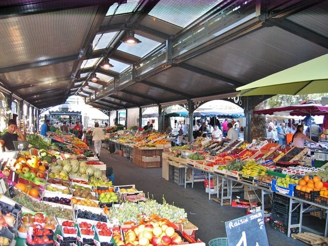 Marché Gambetta, Cannes | © Public domain / WikiCommons