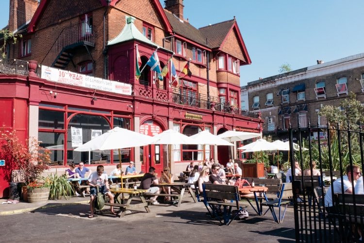Hootananny-Brixon-London-England-Rojee