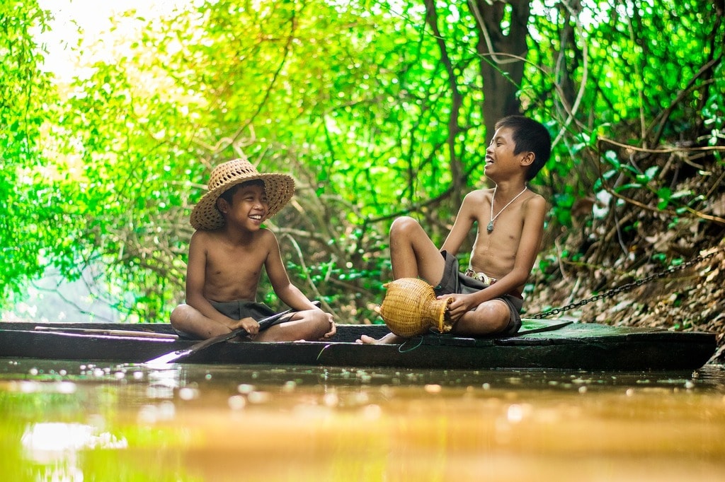 water-play-2273051_1280